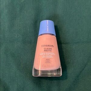 Covergirl Ivory 505 Liquid Makeup